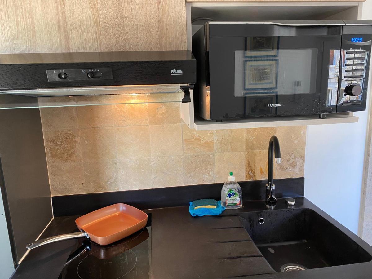 L'Entrenous Apartment Charmes  Ngoại thất bức ảnh