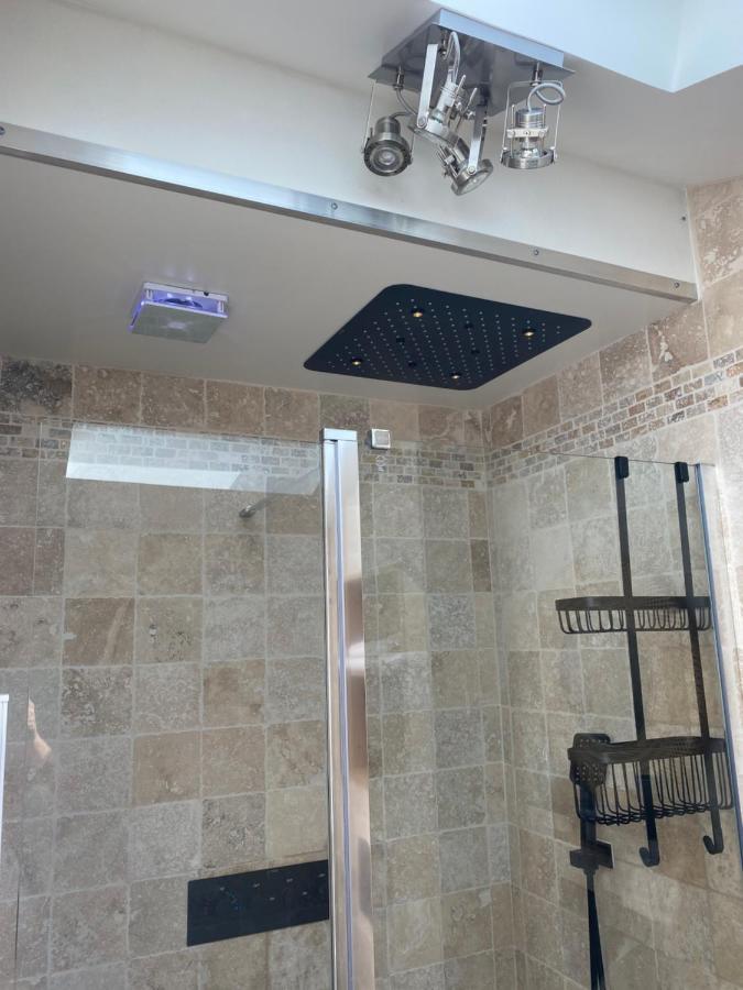 L'Entrenous Apartment Charmes  Ngoại thất bức ảnh