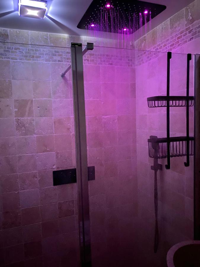 L'Entrenous Apartment Charmes  Ngoại thất bức ảnh